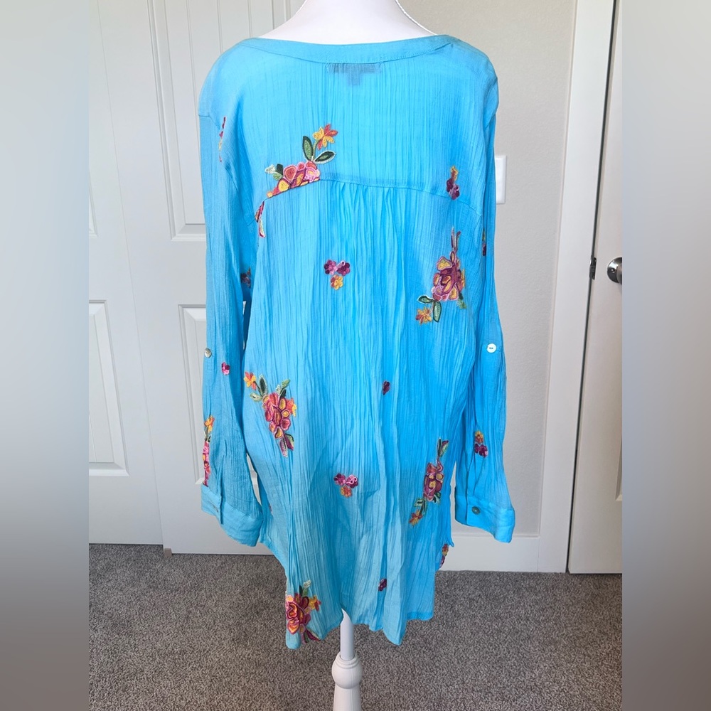 Figueroa & Flower Fig Blue Gauzey Embroidered Button up Top Sz 2x - Picture 5 of 11